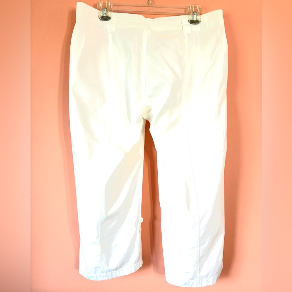 Cotton  White Capri  for Women - Picture 12 of 15